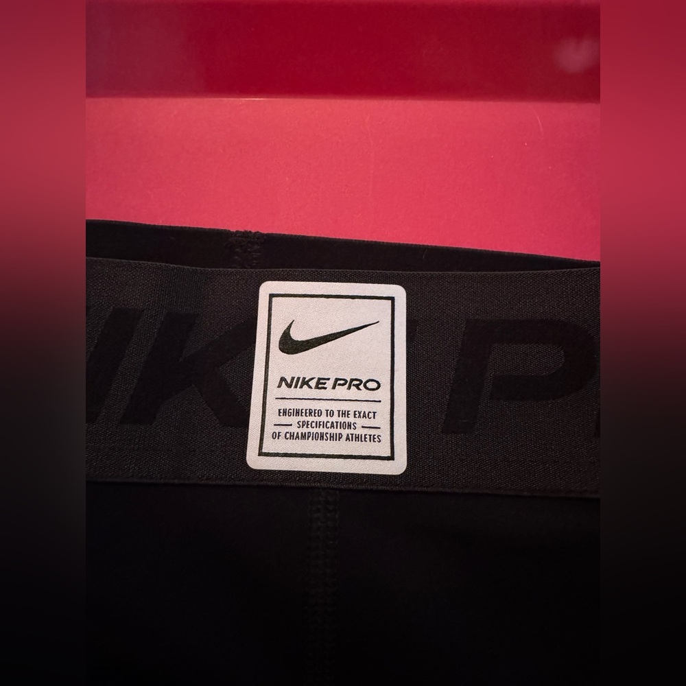 Nike Pro Women's Black Shorts - Picture 6 of 10